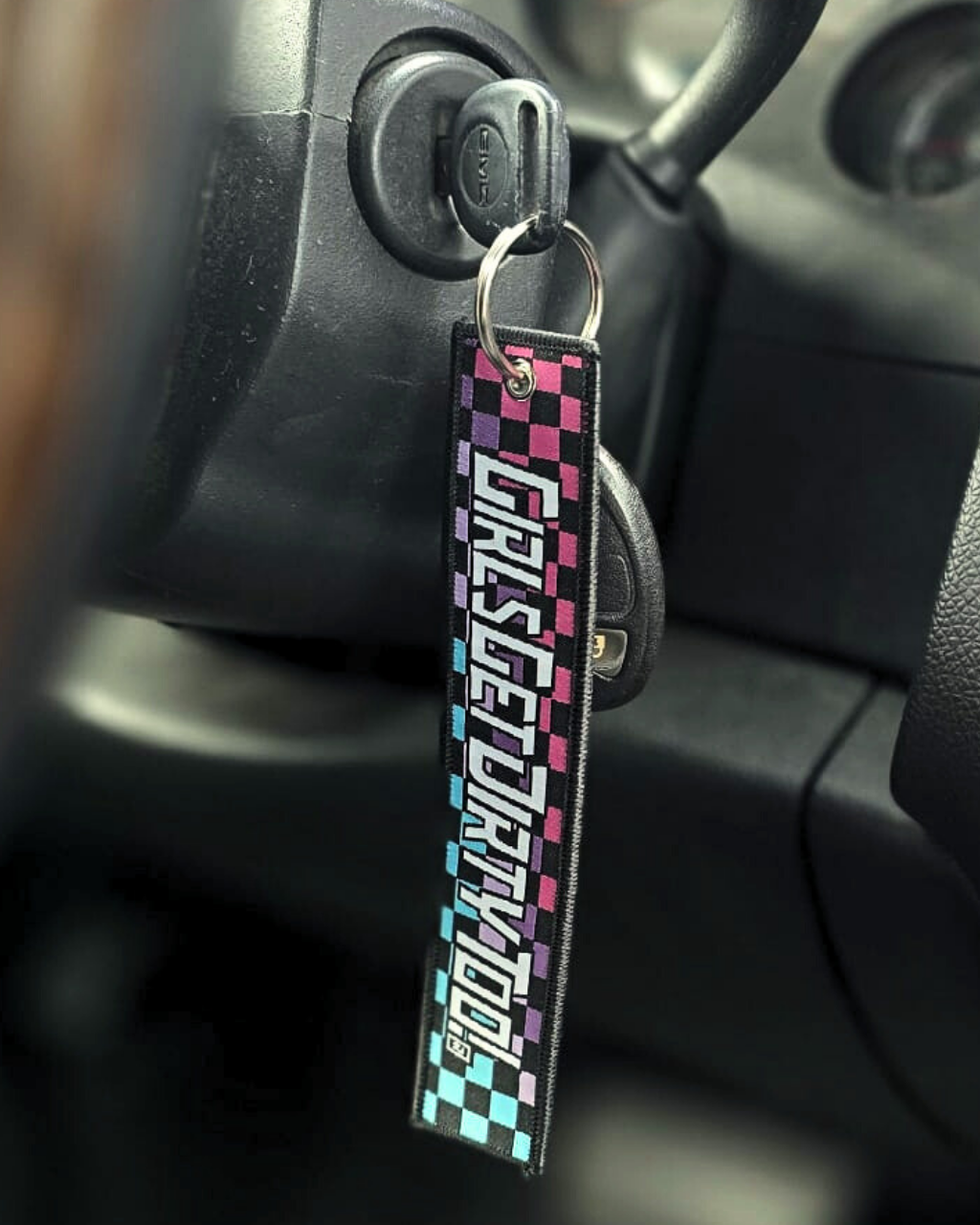 Checkered Keychain - Pink/Blue