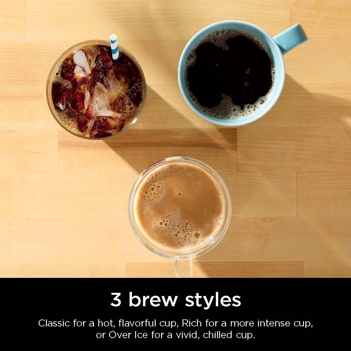 Ninja 2025 Kapsel- und Kaffeepad-Kaffeemaschine für Einzelportionen. Kompatibel mit K-Cup®-Kapseln. Brüht gemahlenen Kaffee oder Pads. Kompaktes Design. 1,6-Liter-Wassertank. Geeignet für Reisebecher von 177 ml bis 710 ml. Kaltbrühfunktion. Farbe: St