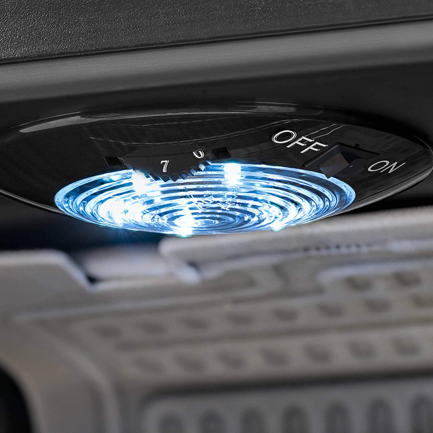 2831-Come in and join the biggest sale of the year