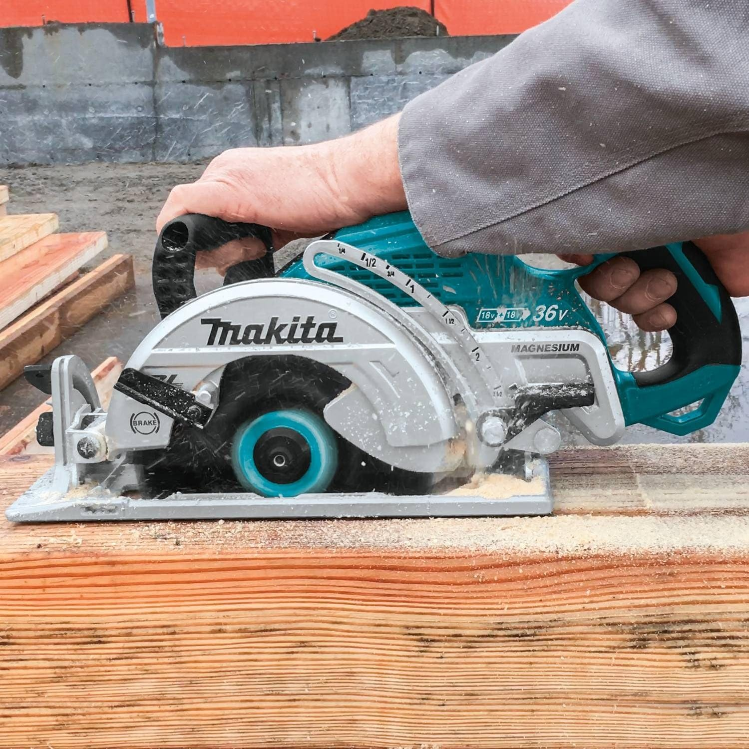 Makita XSR01PT 36V (18V X2) LXT® Brushless Rear Handle 7-1/4