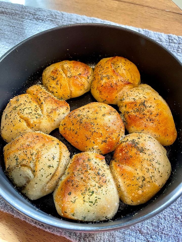 Ninja SF301 Speedi Rapid Cooker & Air Fryer, 6-Quart Capacity, 12-in-1 Functions to Steam, Bake