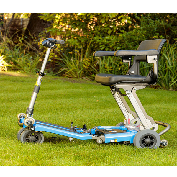 LUGGIE BLUE Folding Travel Mobility Boot Scooter FULLY SERVICED