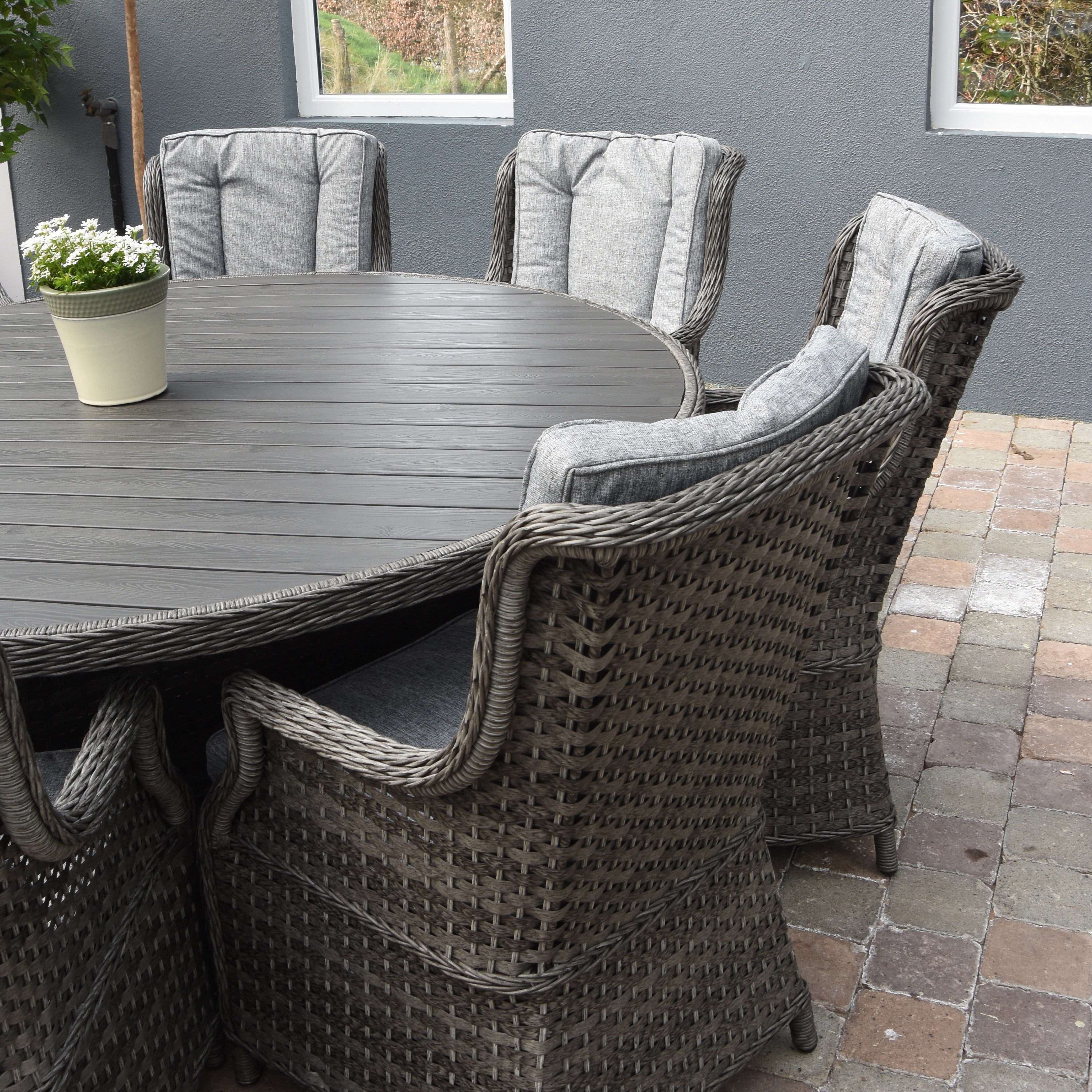 Boston - 6 Seater Polywood Round Set (Dark Grey)