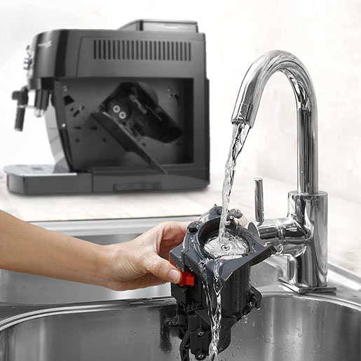 De’Longhi Magnifica S, Automatic Bean to Cup Coffee Machine, Espresso and Cappuccino Maker, ECAM22.110.B