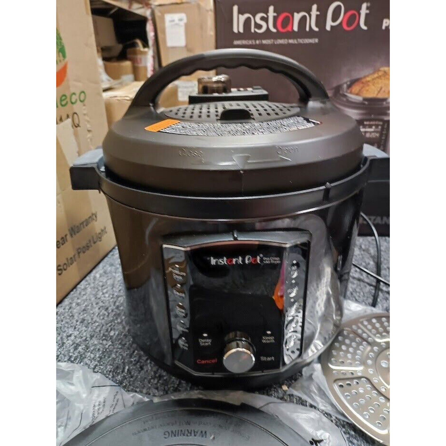 Instant Pot 8XC4JH7Y Electric Pressure Cooker - Black