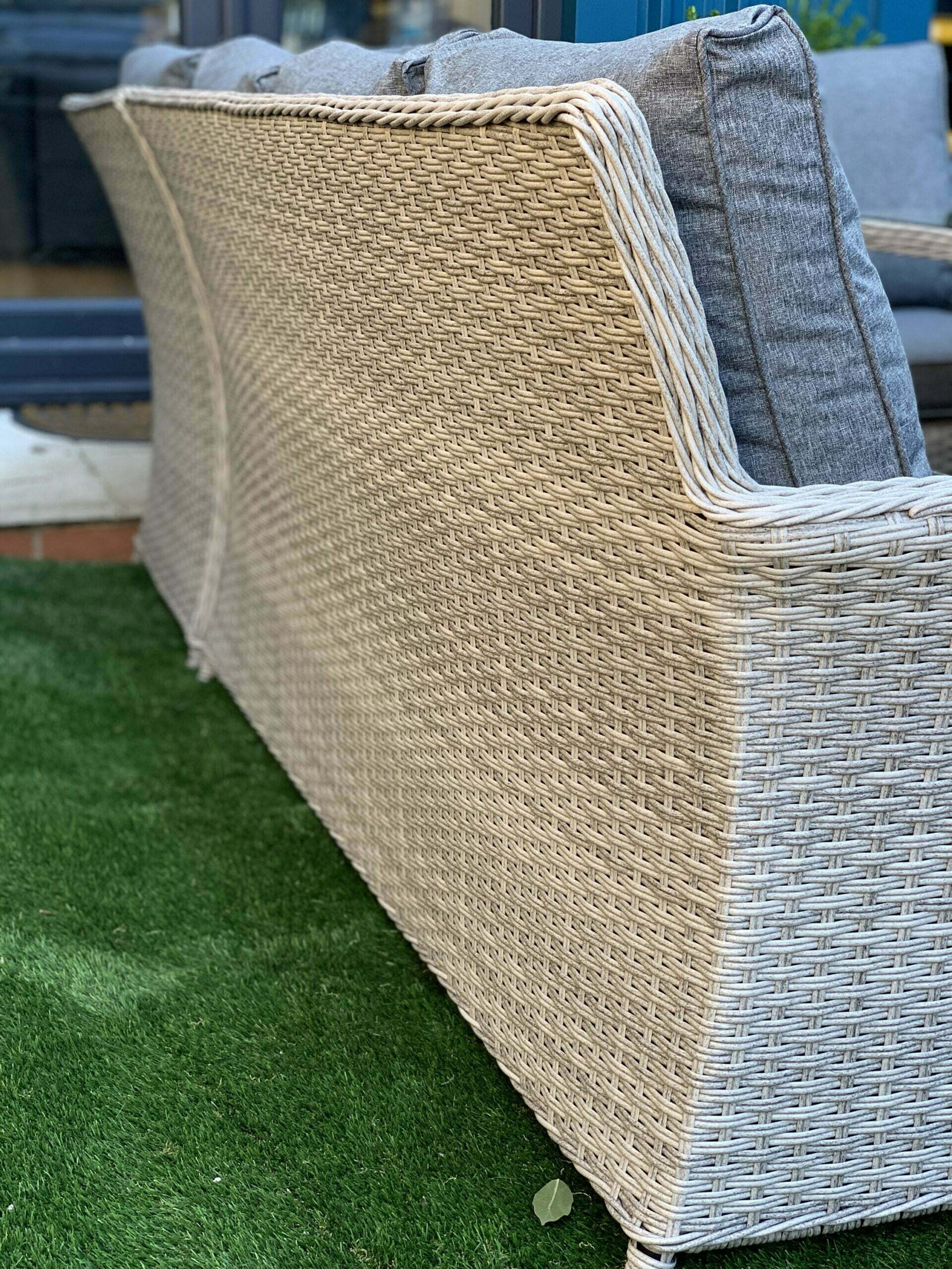 2697-Exclusive sale on these special items