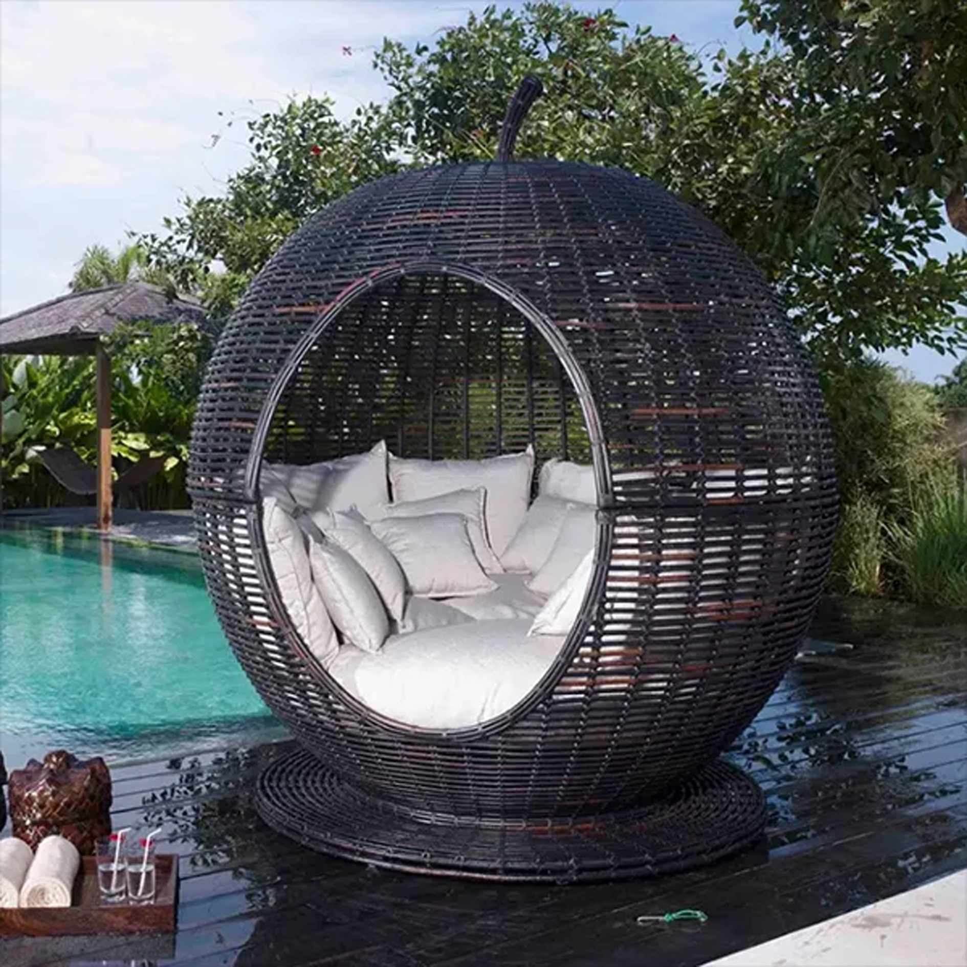 Bude Apple Rattan Garden Day Bed Sofa Lounger