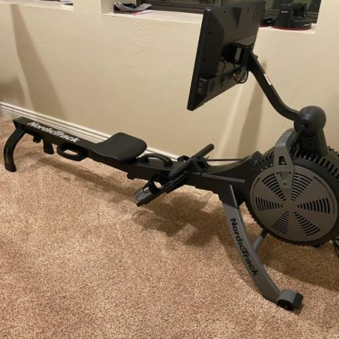 Rowing Machine with 22