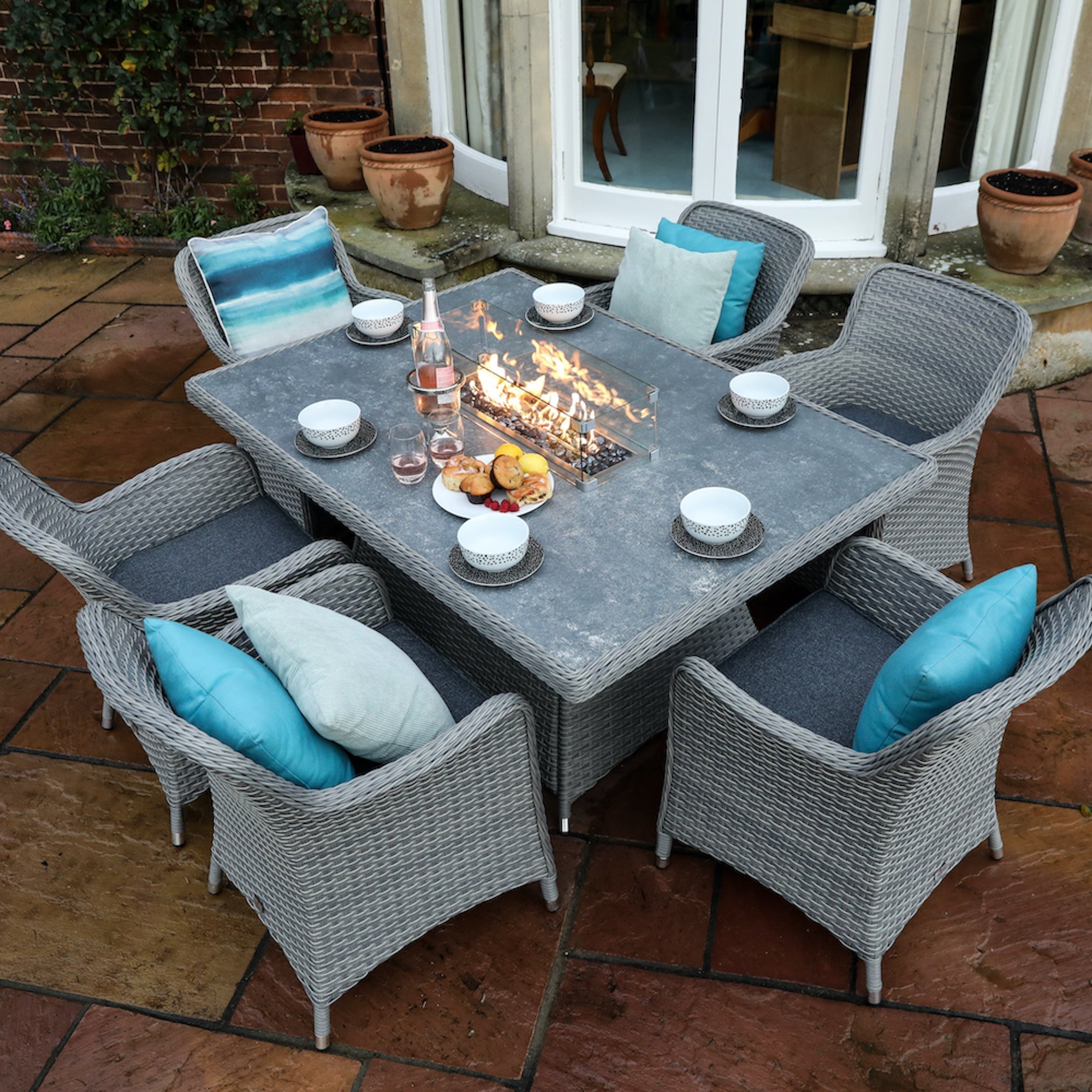 Supremo Catalan Rectangular 6 Seat Firepit Set