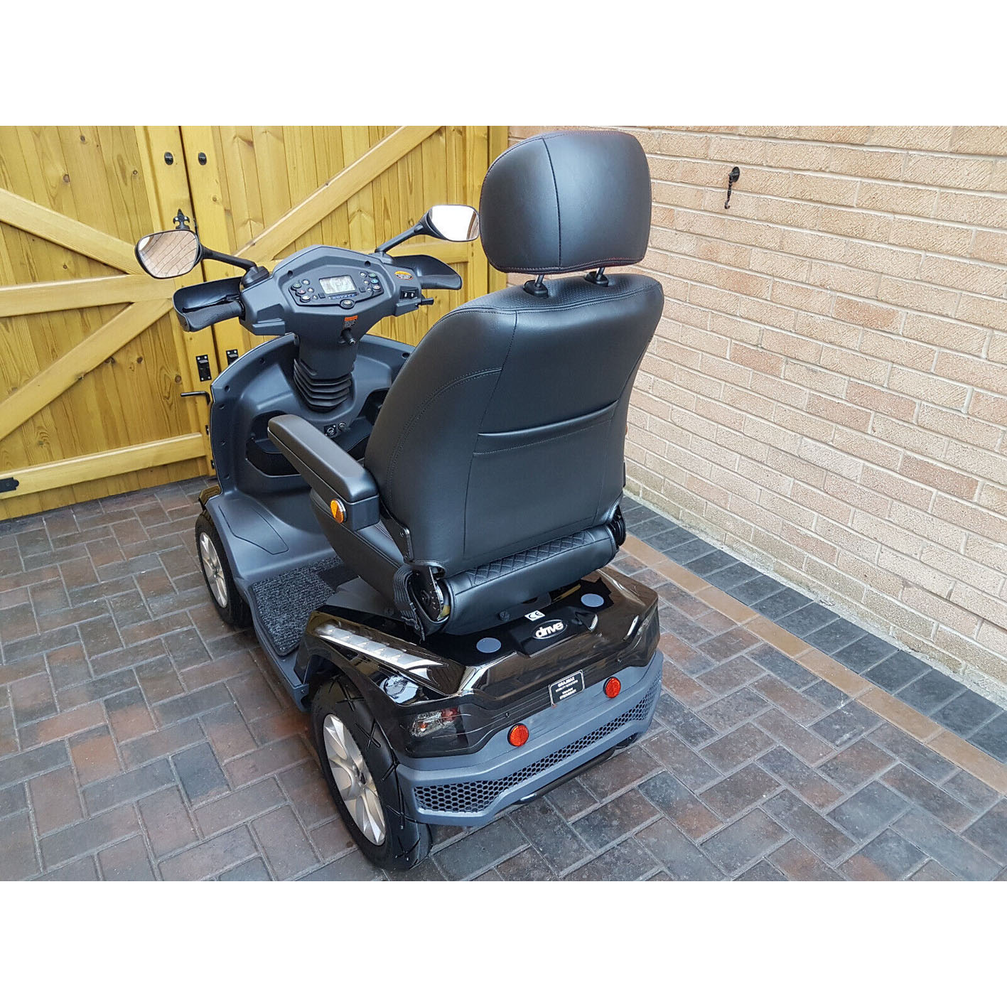 MOBILITY SCOOTER DRIVE ROYALE 4.ALL TERRAIN MOBILITY SCOOTER.