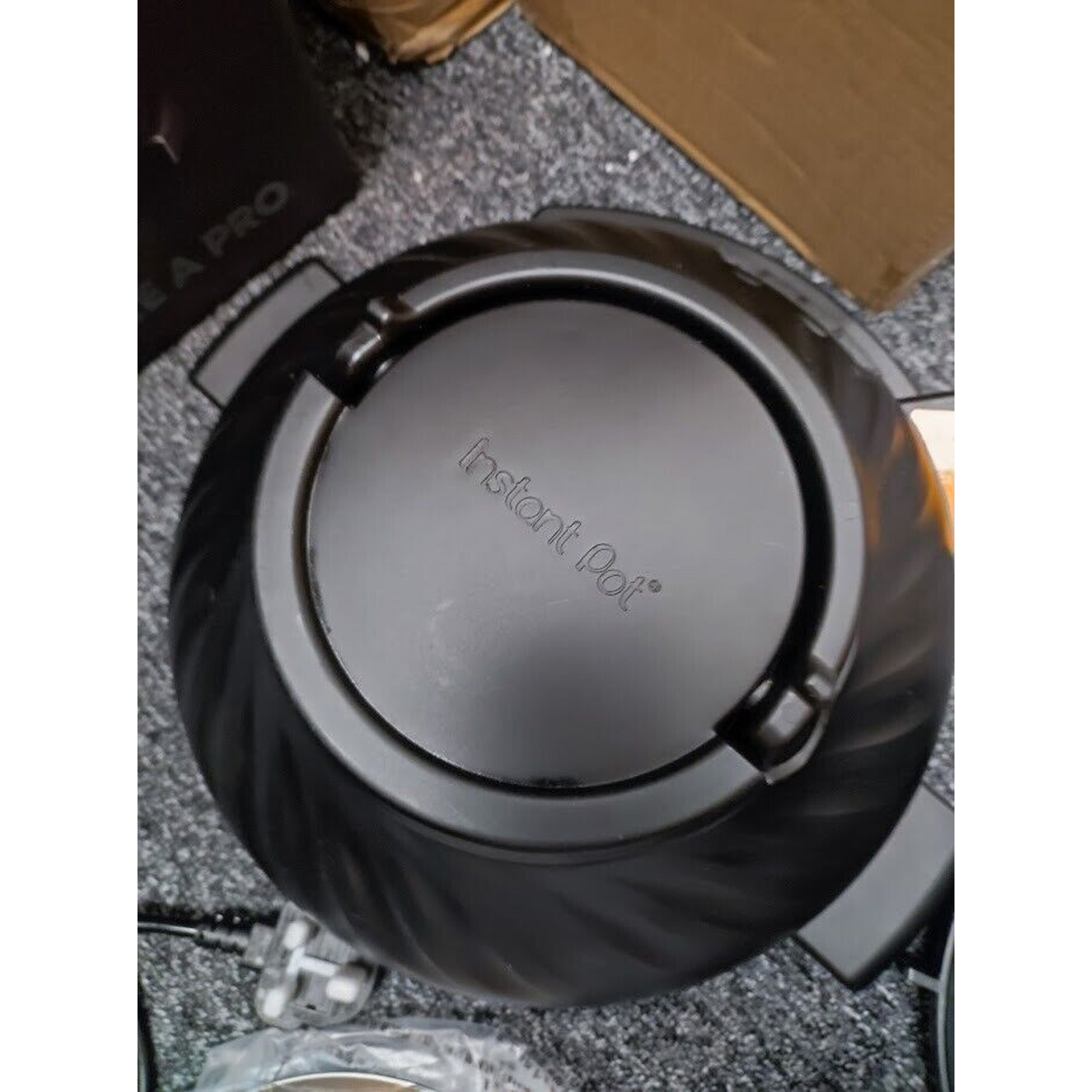 Instant Pot 8XC4JH7Y Electric Pressure Cooker - Black