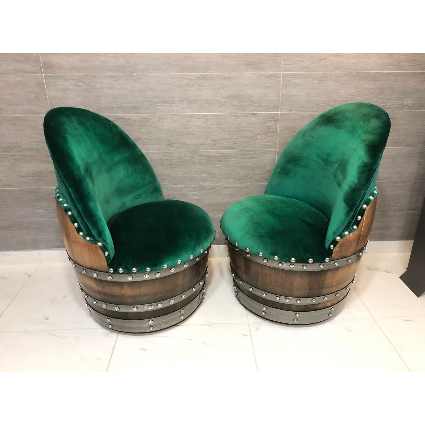 4-Chair Half-Barrel Lounge Set