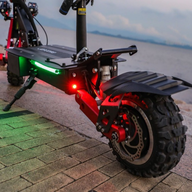 2000w High power long battery life Off-road Foldable Adult Electric scooter