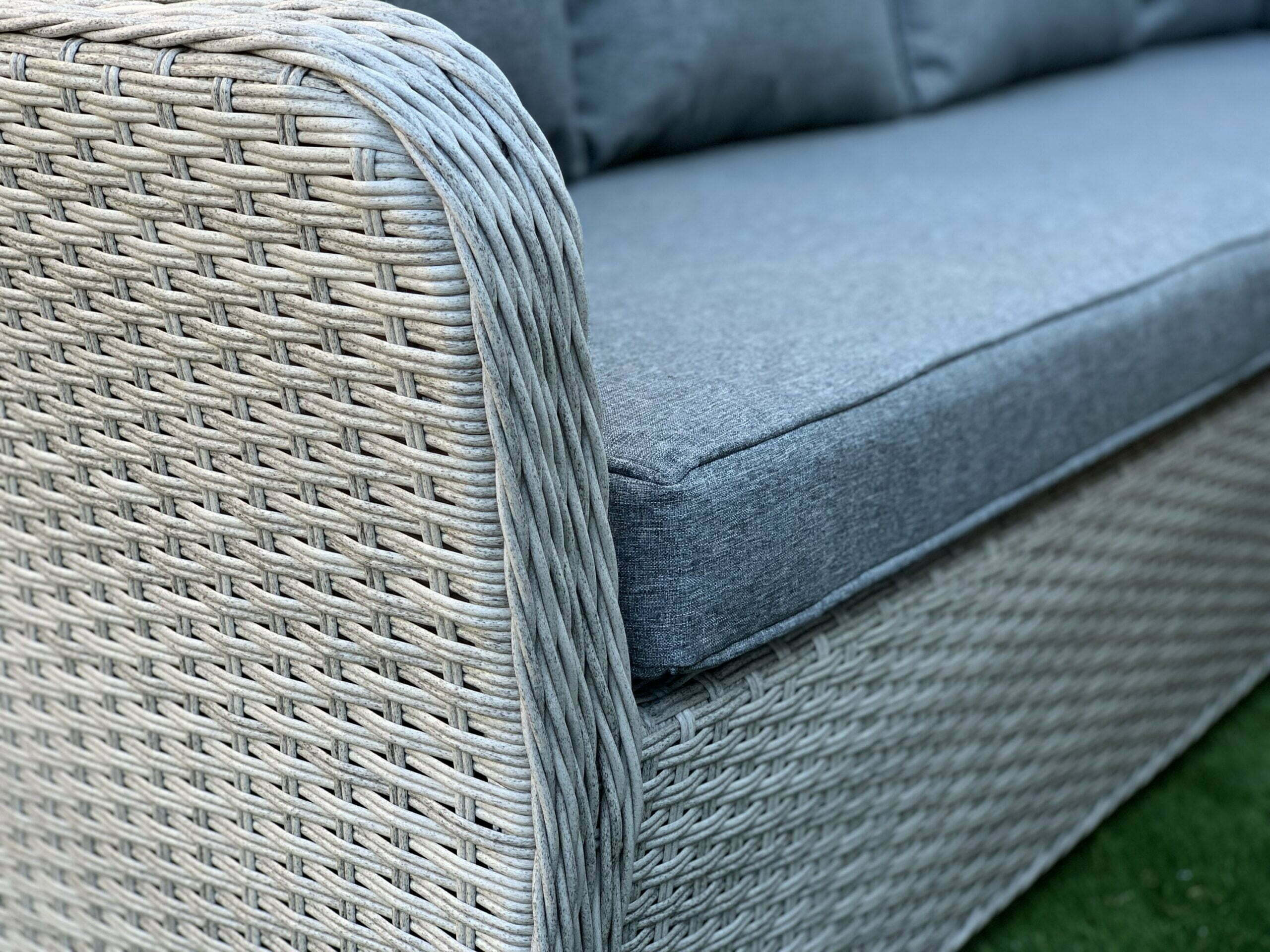 2697-Exclusive sale on these special items