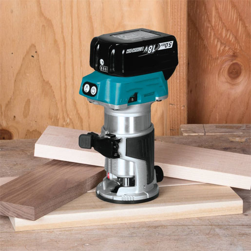 Makita XTR01T7 18V LXT Lithium-Ion Brushless Cordless Compact Router Kit
