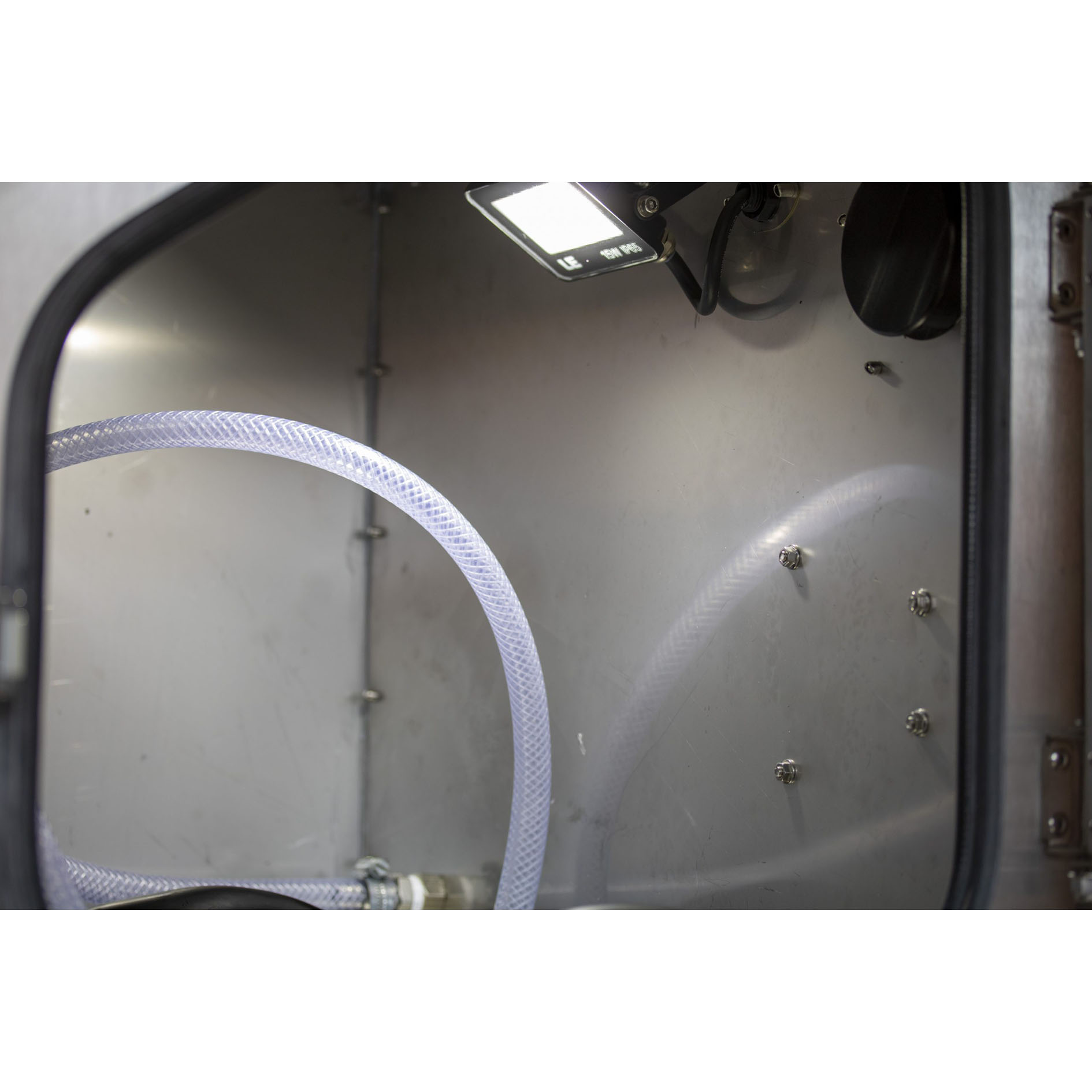 MiniMAX 500 Bench Top Vapour Blasting Machine