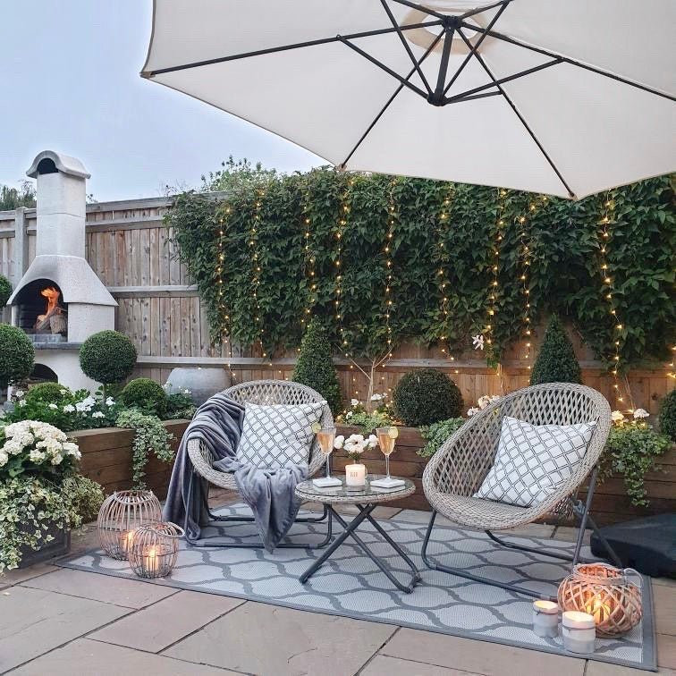 Rattan Snug Garden Furniture Chair & Table Set - Natural