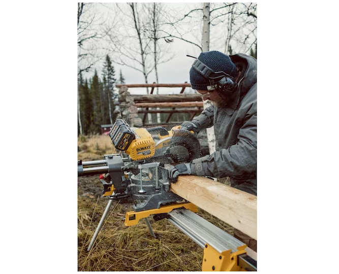 DEWALT 12-Inch Sliding Compound Miter Saw, Double Bevel (DWS780)