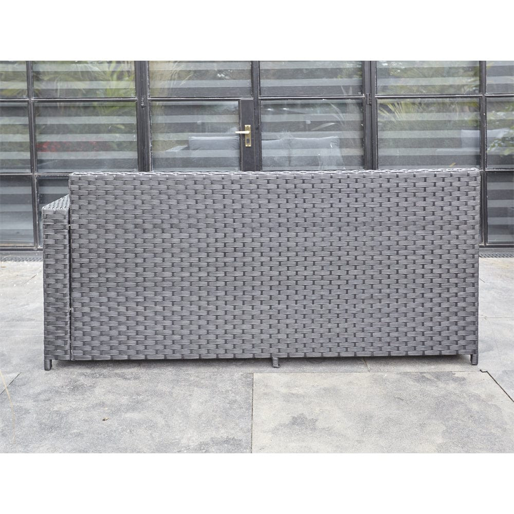 2843-Come in and join the biggest sale of the year