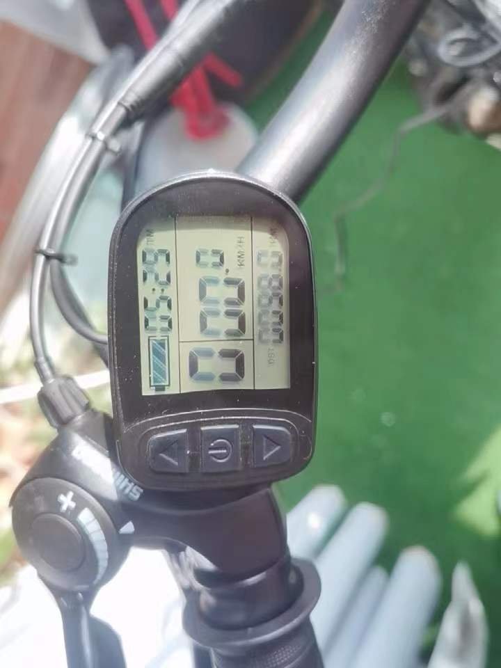 Electric power mountain bike 48V15A lithium battery variable speed 26 inch