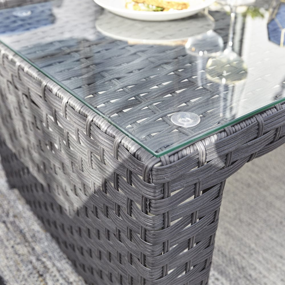 2843-Come in and join the biggest sale of the year