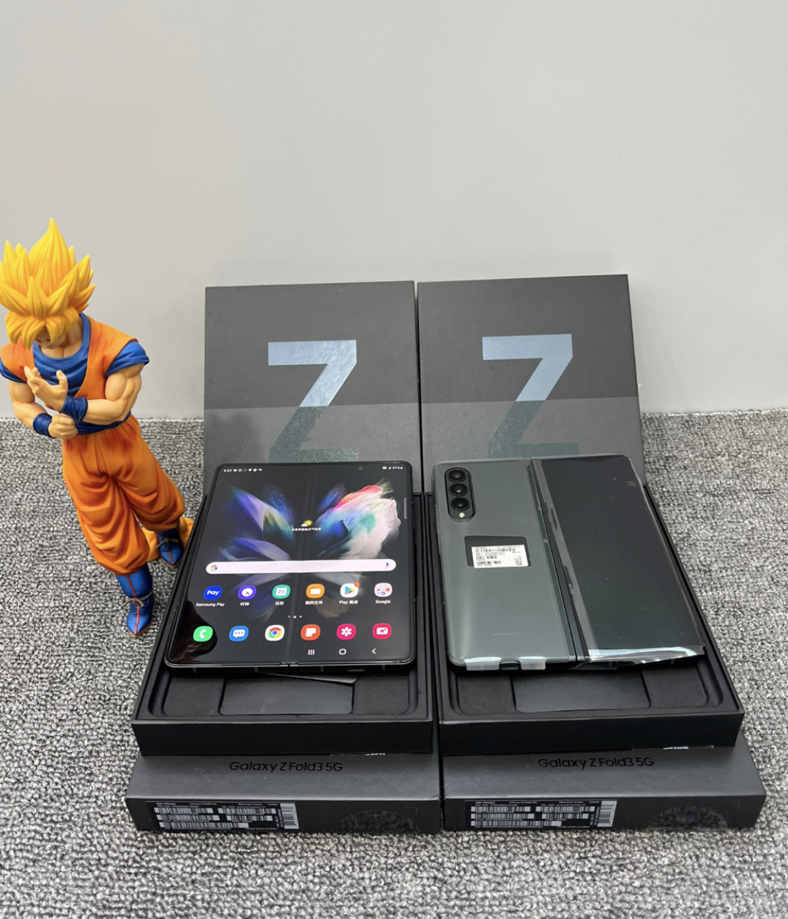 SAMSUNG GALAXY Z FOLD3 5G 256gb - Phantom black - Unlocked