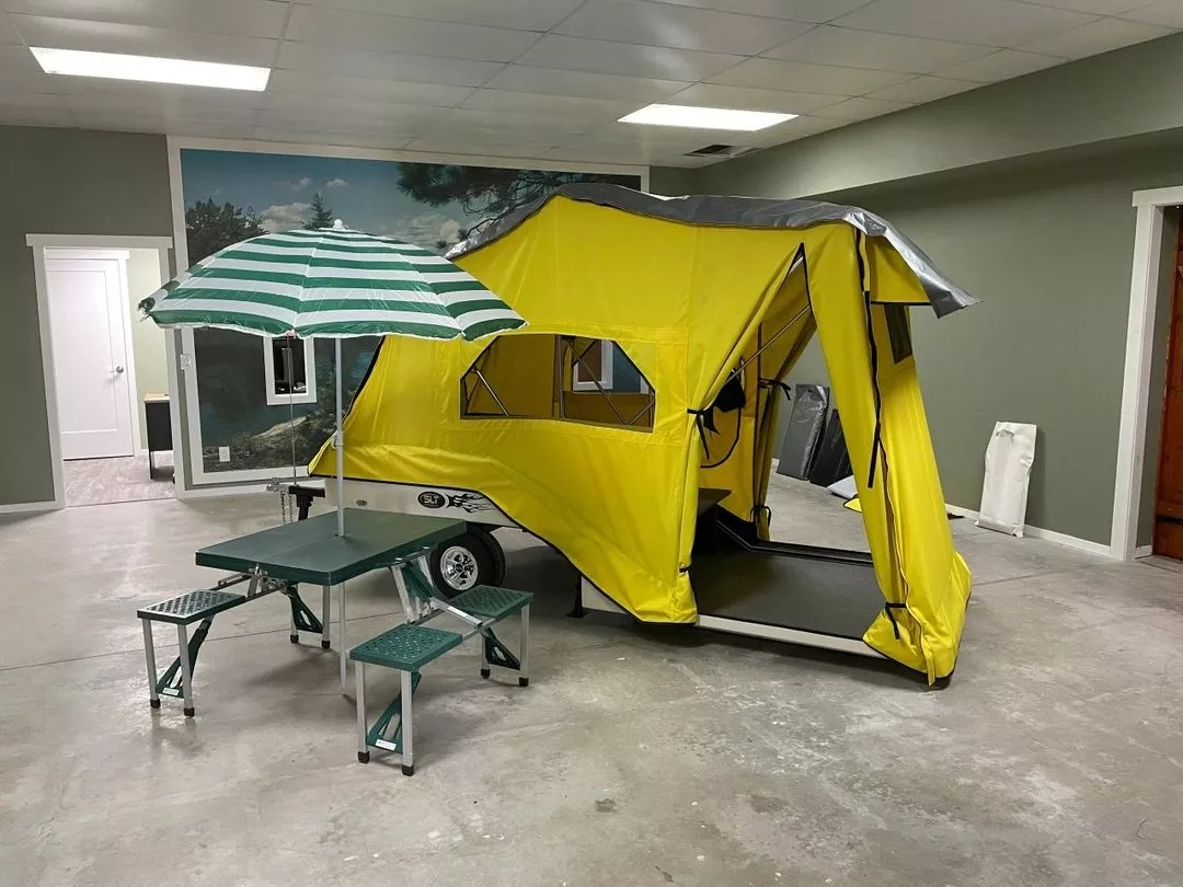 FLASH SALE TODAY TENT TRAILER