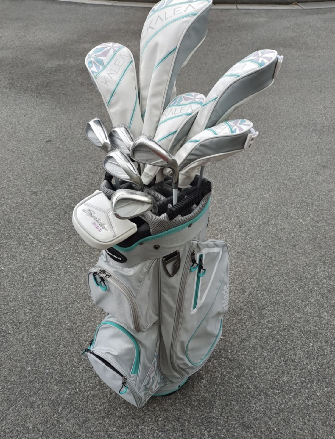 TaylorMade Kelea Ladies Golf Set