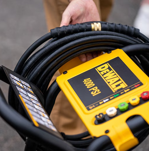 DEWALT 4000 PSI COLD WATER PROFESSIONAL GAS PRESSURE WASHER HONDA TRIPLEX PUMP