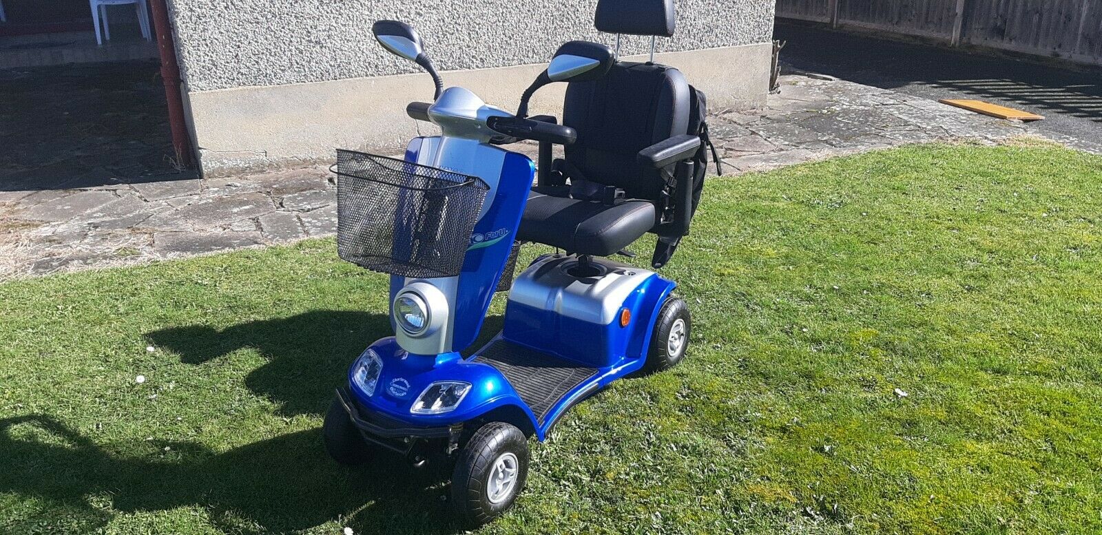 KYMCO MAXI XLS 8MPH MOBILITY SCOOTER.HEAVY DUTY MOBILITY SCOOTER.CAN DELIVER