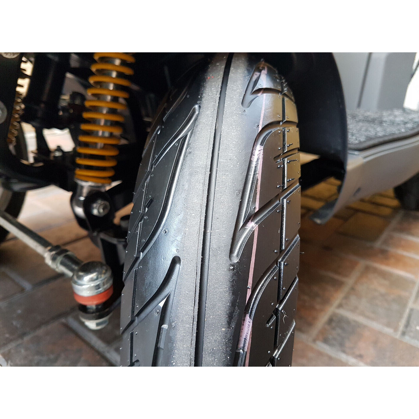 MOBILITY SCOOTER DRIVE ROYALE 4.ALL TERRAIN MOBILITY SCOOTER.