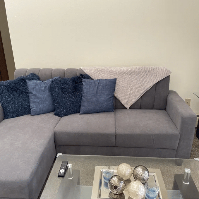 Dyer Avenue 84,5'' Festes Sofa und Chaiselongue mit Blick auf die linke Seite