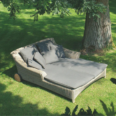 VALENTINE GARDEN LIVING 2 PERSON RATTAN SUNBED BY 4 SEASONS OUTDOORS