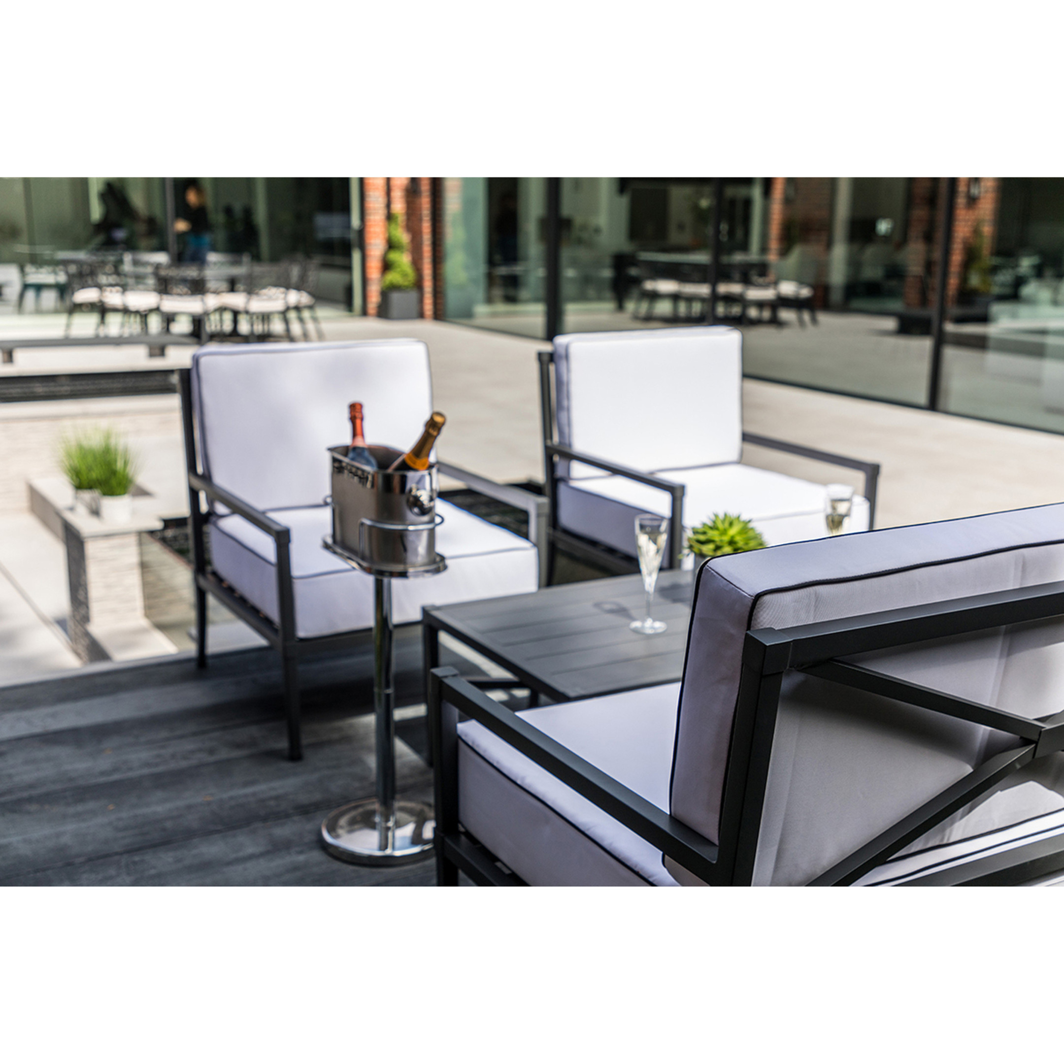 2123-Don’t miss this once in a lifetime sale