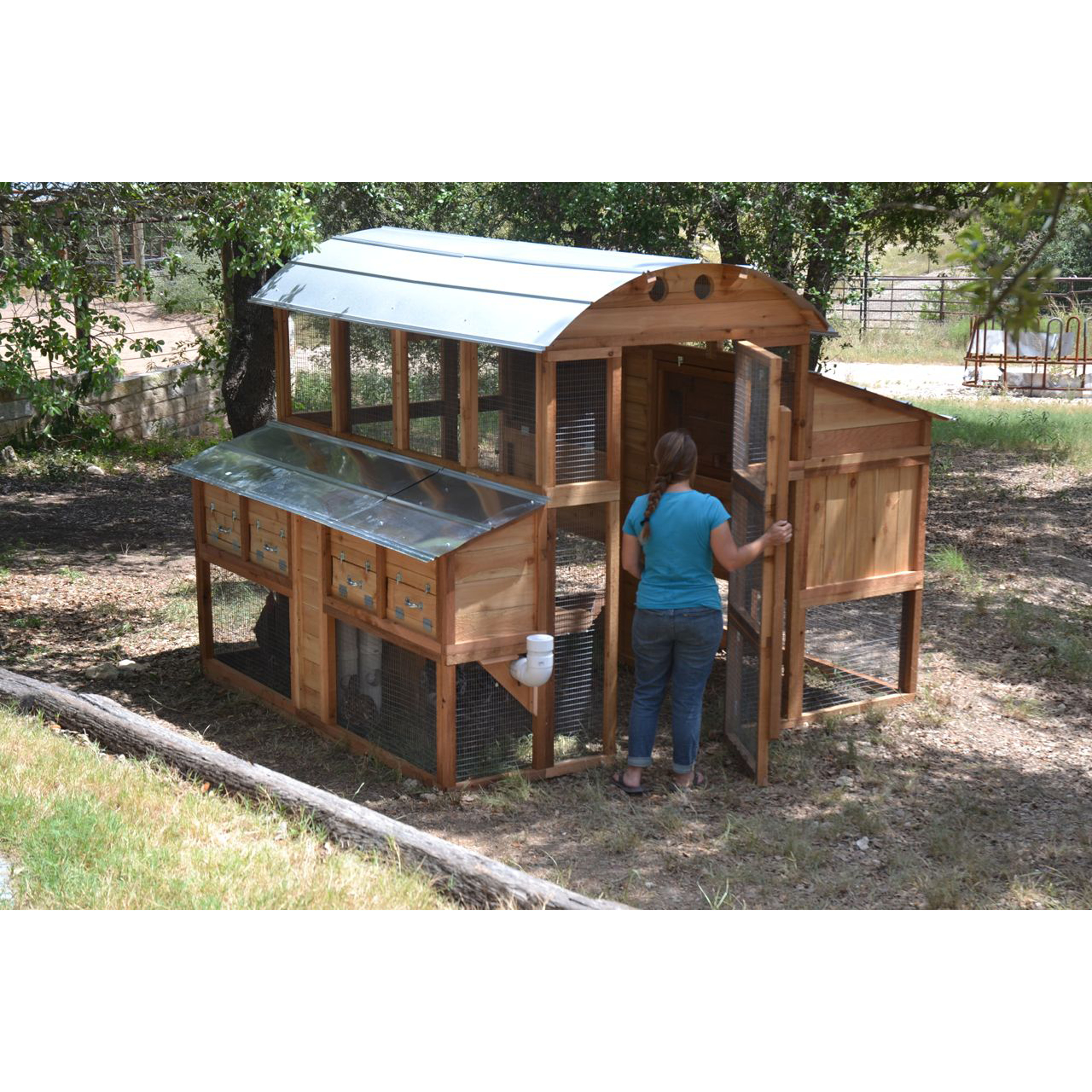 Round-Top Walk-In Chicken Coop