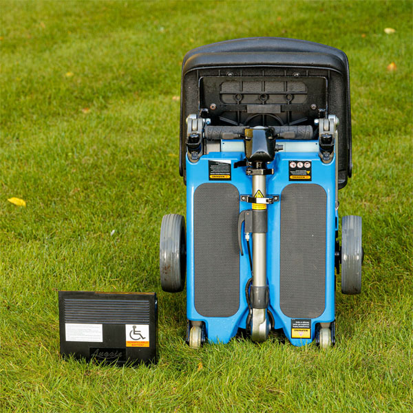 LUGGIE BLUE Folding Travel Mobility Boot Scooter FULLY SERVICED