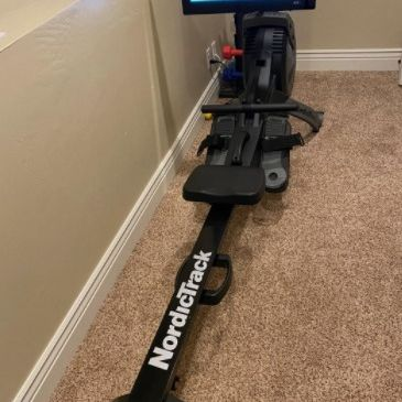 Rowing Machine with 22