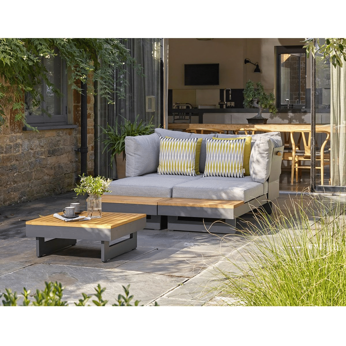 2876-Clear out our shelves with these insanely low prices