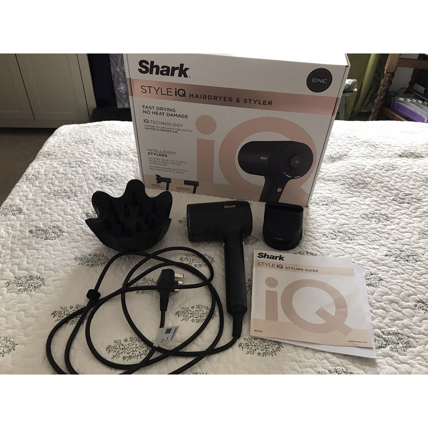 Shark STYLE iQ Ionic Hair Dryer & Styler - Black (Boxed)
