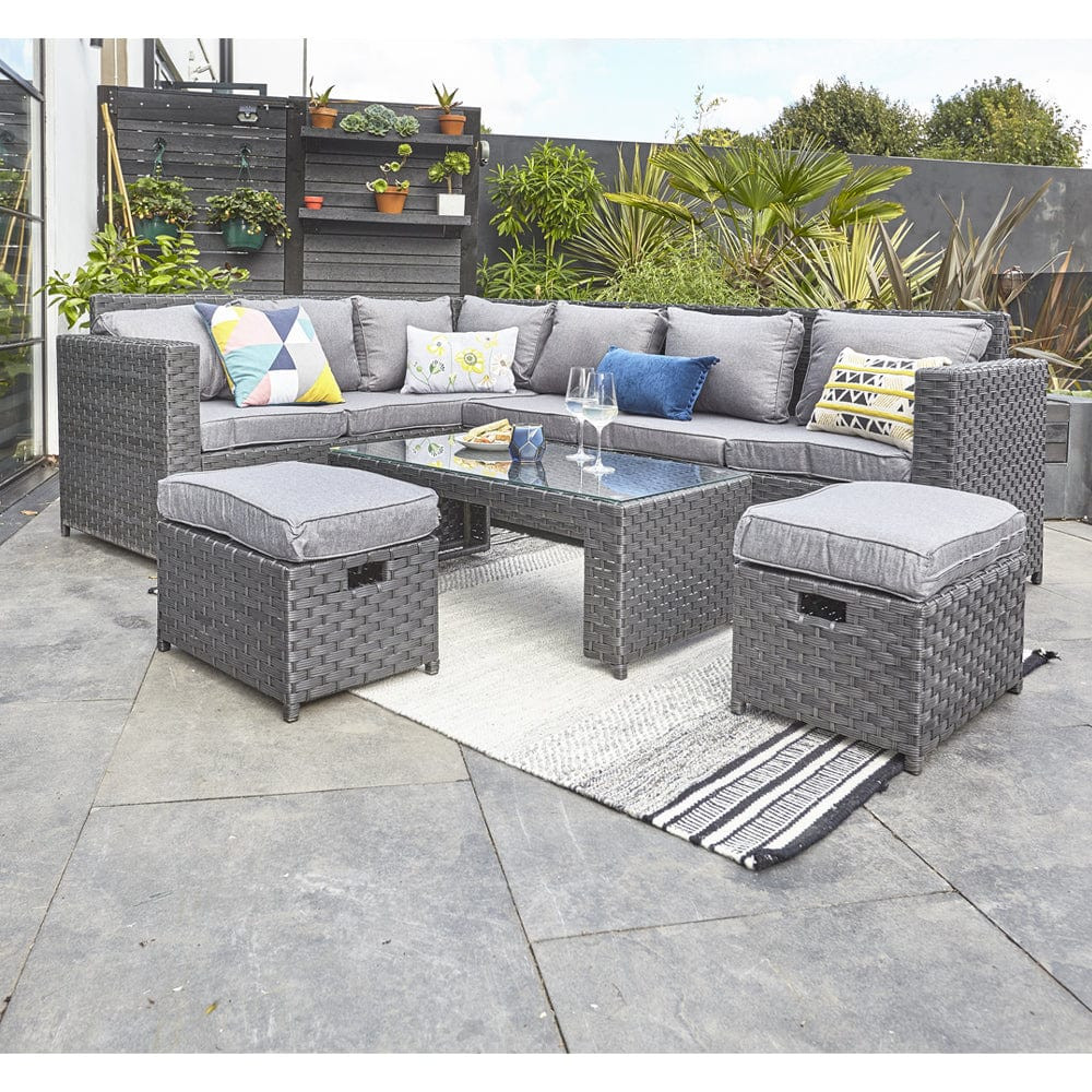 2843-Come in and join the biggest sale of the year