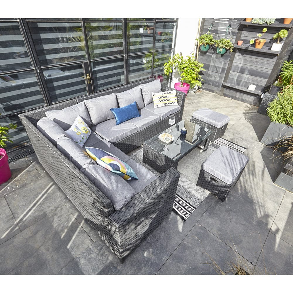 2843-Come in and join the biggest sale of the year