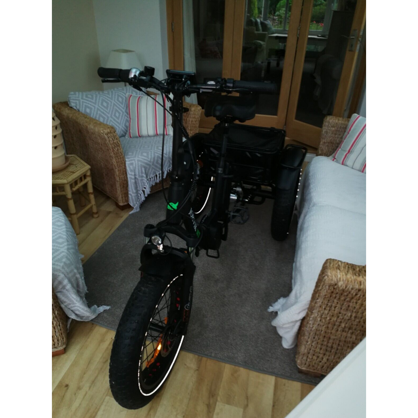 JORVIK JMT9 MID DRIVE FOLDING ELECTRIC MOUNTAIN TRICYCLE BLACK