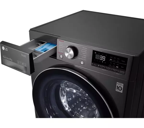 LG WM3998HBA 4.5 cu.ft. Front Load Washer & Dryer Combo.