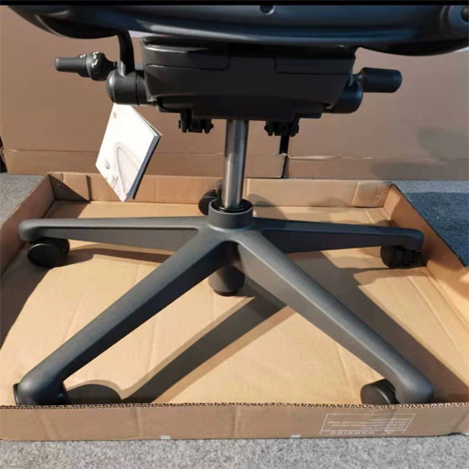 Herman Miller Aeron 2nd generation, Herman Miller Aer on 2nd generation ergonomic chair office chair 2nd generation high matching dark gray steel feet, Y-shaped lumbar support Ergonomic chair, lumbar support chair, office computer chair, medium nylon