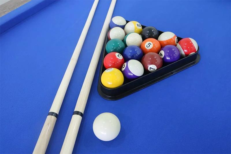 KIRKWOOD 7′ POOL TABLE