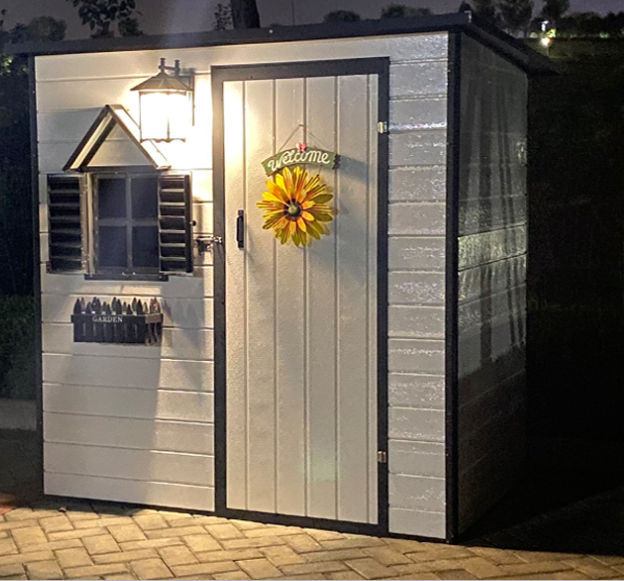 Outdoor storage room assembly simple movable mobile outdoor small house sun room utility room courtyard tool room