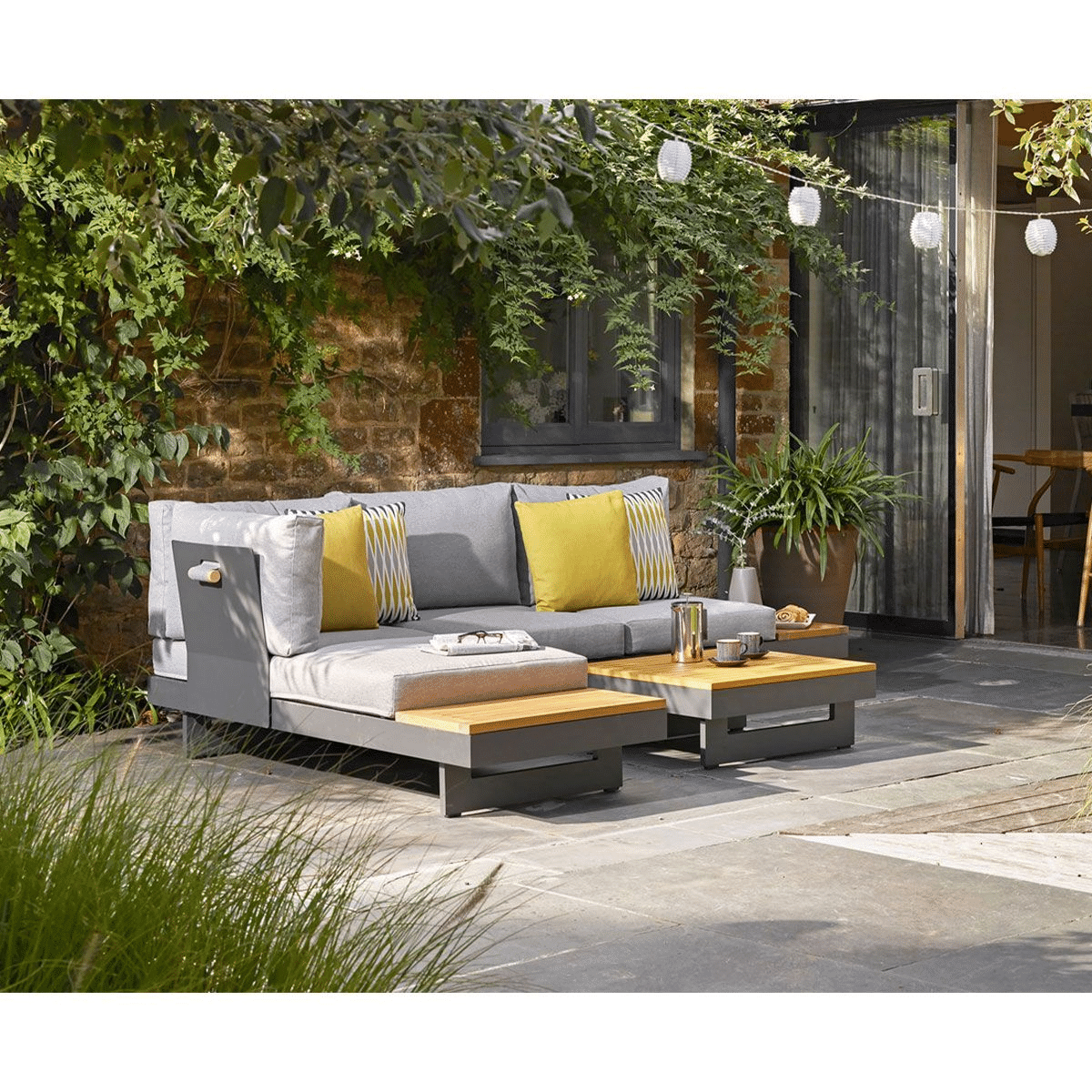 2876-Clear out our shelves with these insanely low prices