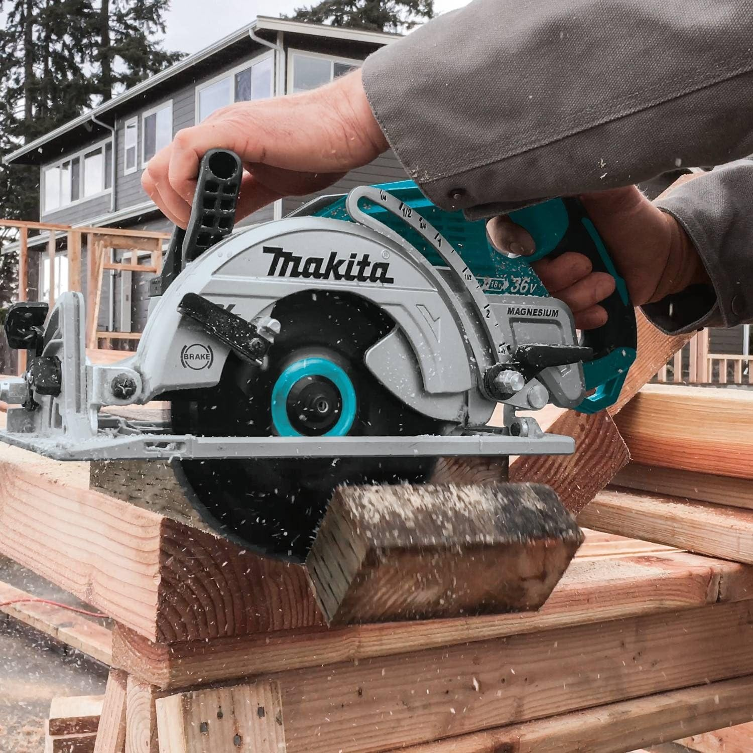 Makita XSR01PT 36V (18V X2) LXT® Brushless Rear Handle 7-1/4