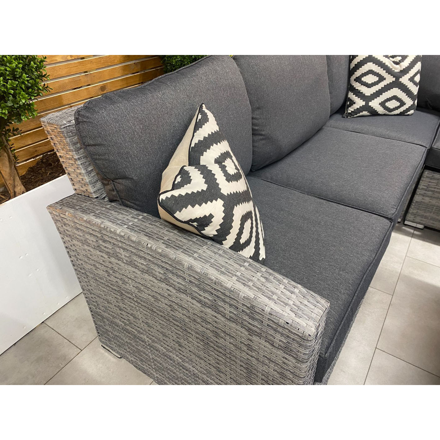 1502-One will not simply be able to walk away from these prices. Check out our sale now