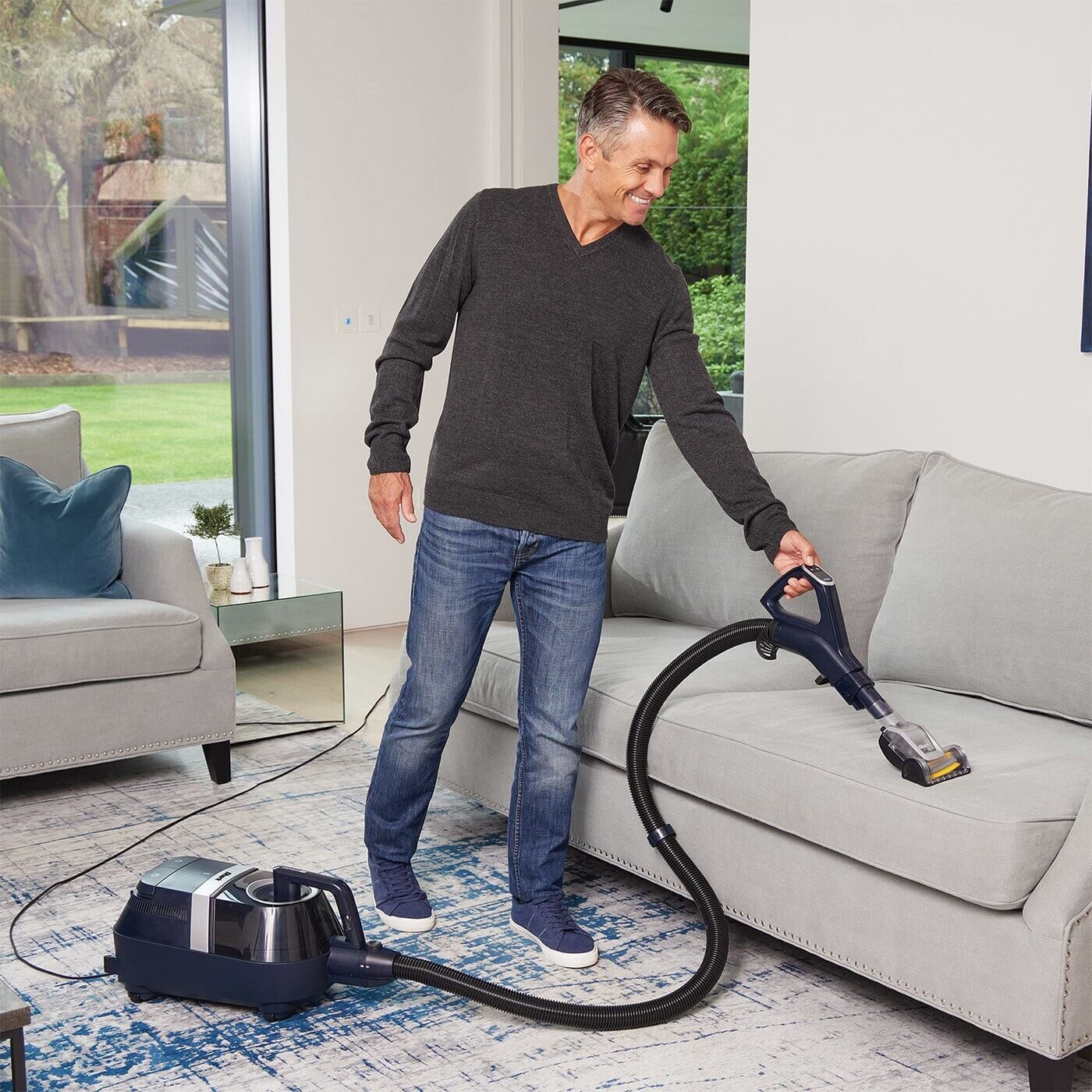 Shark DuoClean & Anti Hair Wrap Bagless Cylinder Pet Vacuum CZ500UKT